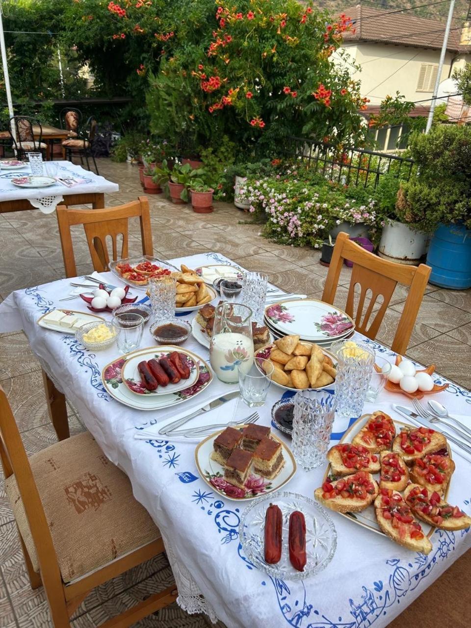 Guesthouse Katerina Berat Exteriér fotografie